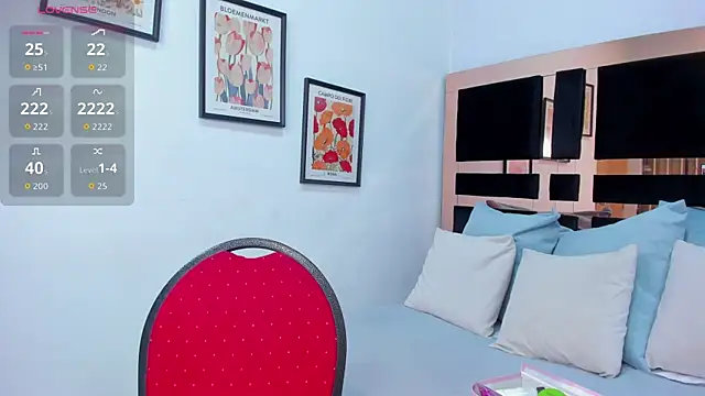 cloemorwen online show from September 21, 2025, 1:13 pm