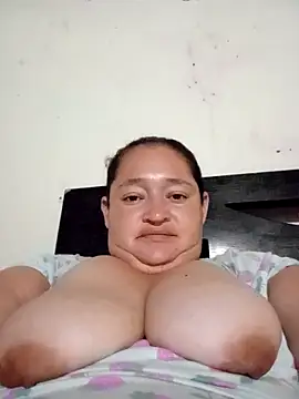Snapshot of Sexyy-BBW chatting on September 30, 2025, 7:13 am Sexyy-BBW online show from September 30, 2025, 7:13 am