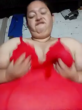 Snapshot of Sexyy-BBW chatting on October 5, 2025, 9:18 am Sexyy-BBW online show from October 5, 2025, 9:18 am