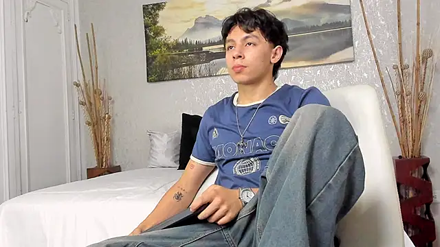 Snapshot of Tyler_durten chatting on September 26, 2025, 3:32 am Tyler durten online show from September 26, 2025, 3:32 am