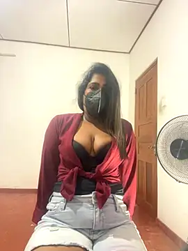 Snapshot of Choco_Chuby chatting on December 2, 2025, 3:29 pm Choco Chuby online show from December 2, 2025, 3:29 pm