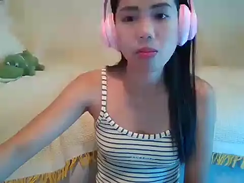 Snapshot of AnnewithanE chatting on September 12, 2025, 3:39 am AnnewithanE online show from September 12, 2025, 3:39 am