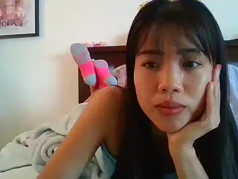 Snapshot of AnnewithanE chatting on October 25, 2025, 3:36 am AnnewithanE online show from October 25, 2025, 3:36 am