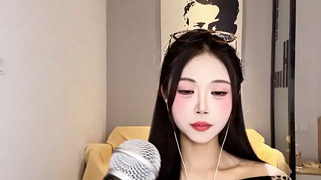 XingKongCOCO-107 online show from December 17, 2025, 10:32 am