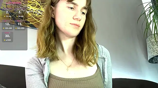 Snapshot of velina__ chatting on October 28, 2025, 6:32 pm velina online show from October 28, 2025, 6:32 pm