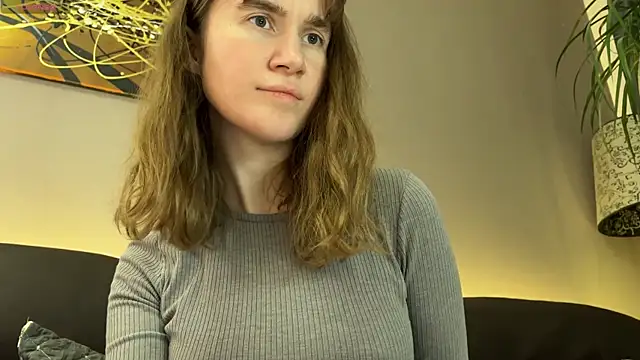 Snapshot of velina__ chatting on November 6, 2025, 6:09 pm velina online show from November 6, 2025, 6:09 pm