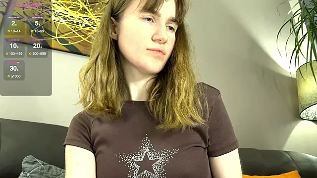 Snapshot of velina__ chatting on November 12, 2025, 6:08 pm velina online show from November 12, 2025, 6:08 pm