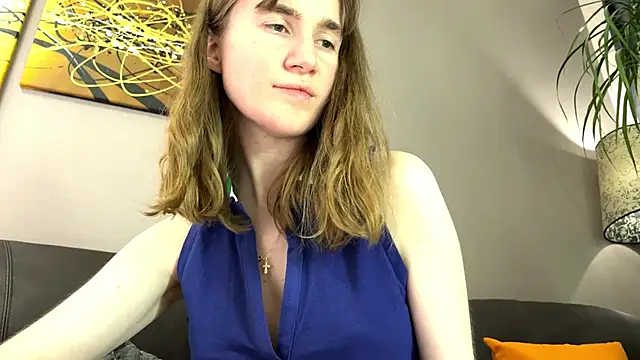 Snapshot of velina__ chatting on November 14, 2025, 6:39 pm velina online show from November 14, 2025, 6:39 pm