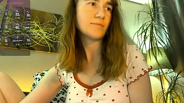 Snapshot of velina__ chatting on December 4, 2025, 3:10 pm velina online show from December 4, 2025, 3:10 pm