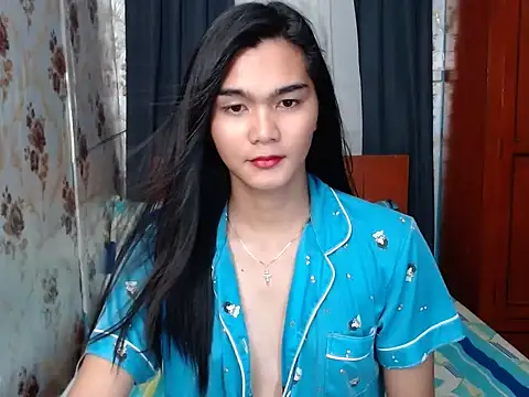 Snapshot of lady_in_moon chatting on October 17, 2025, 5:43 am lady in moon online show from October 17, 2025, 5:43 am