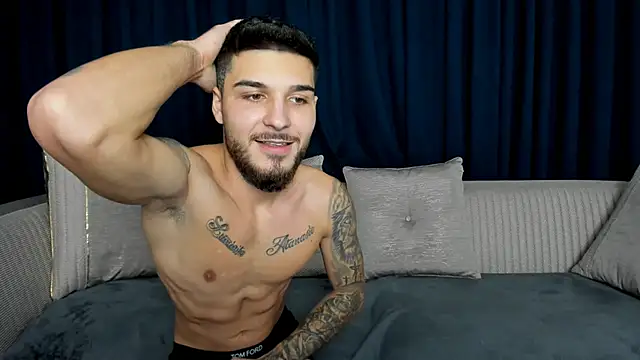 Snapshot of ZaraBliss3 chatting on October 15, 2025, 9:04 pm ZaraBliss3 online show from October 15, 2025, 9:04 pm
