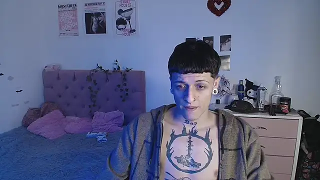 Snapshot of 2cyboy_ chatting on September 11, 2025, 10:32 pm 2cyboy online show from September 11, 2025, 10:32 pm