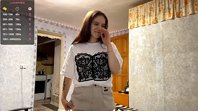 Snapshot of Lia_rise chatting on October 22, 2025, 5:24 pm Lia rise online show from October 22, 2025, 5:24 pm