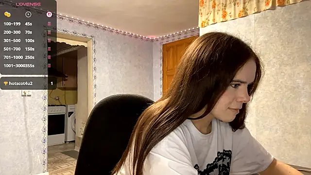 Snapshot of Lia_rise chatting on October 27, 2025, 5:06 pm Lia rise online show from October 27, 2025, 5:06 pm