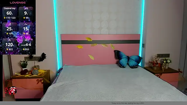 MeryMidnight online show from November 10, 2025, 6:45 am