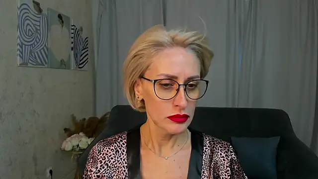 PamellaMurphy online show from September 25, 2025, 7:56 am