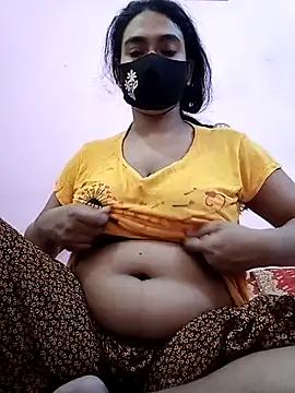Snapshot of Sadia_1 chatting on October 10, 2025, 5:28 am Sadia 1 online show from October 10, 2025, 5:28 am