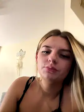 Summer21k online show from November 27, 2025, 9:39 pm