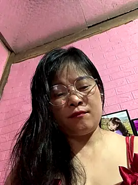 Snapshot of Star-sweet chatting on October 12, 2025, 12:26 pm Star-sweet online show from October 12, 2025, 12:26 pm