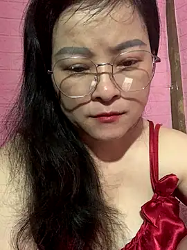 Snapshot of Star-sweet chatting on October 16, 2025, 12:00 am Star-sweet online show from October 16, 2025, 12:00 am