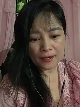 Snapshot of Star-sweet chatting on October 26, 2025, 4:51 am Star-sweet online show from October 26, 2025, 4:51 am