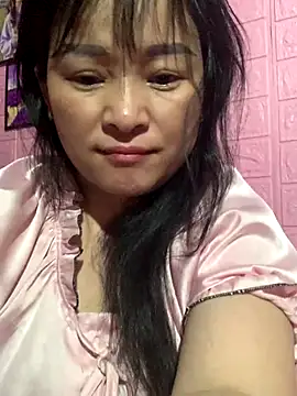 Snapshot of Star-sweet chatting on October 29, 2025, 3:25 pm Star-sweet online show from October 29, 2025, 3:25 pm