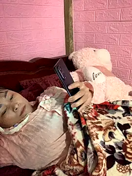 Snapshot of Star-sweet chatting on November 21, 2025, 2:38 pm Star-sweet online show from November 21, 2025, 2:38 pm