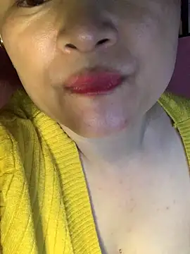 Snapshot of Star-sweet chatting on November 24, 2025, 3:12 pm Star-sweet online show from November 24, 2025, 3:12 pm