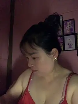 Snapshot of Star-sweet chatting on November 28, 2025, 12:02 am Star-sweet online show from November 28, 2025, 12:02 am