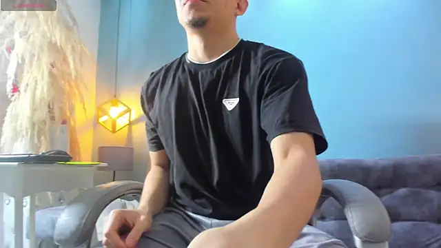 Eross Santy online show from October 28, 2025, 3:36 pm