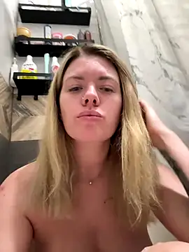 Snapshot of Rebeka_marvel chatting on October 13, 2025, 10:26 am Rebeka marvel online show from October 13, 2025, 10:26 am