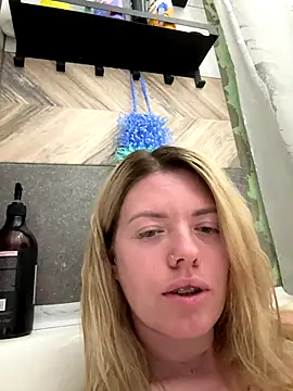 Snapshot of Rebeka_marvel chatting on October 21, 2025, 3:24 pm Rebeka marvel online show from October 21, 2025, 3:24 pm