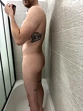 Snapshot of TomieSoichi chatting on September 18, 2025, 5:09 am TomieSoichi online show from September 18, 2025, 5:09 am