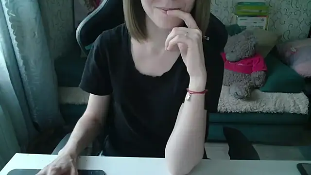 Snapshot of Ogonechekkk chatting on September 13, 2025, 3:45 pm Ogonechekkk online show from September 13, 2025, 3:45 pm