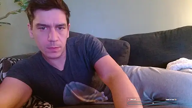 Snapshot of Ador_mask chatting on December 17, 2025, 2:06 am Ador mask online show from December 17, 2025, 2:06 am