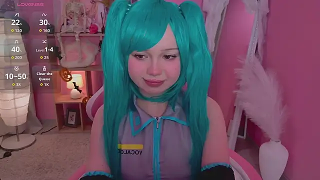 Snapshot of Kyomi_Sun chatting on October 31, 2025, 10:33 pm Kyomi Sun online show from October 31, 2025, 10:33 pm