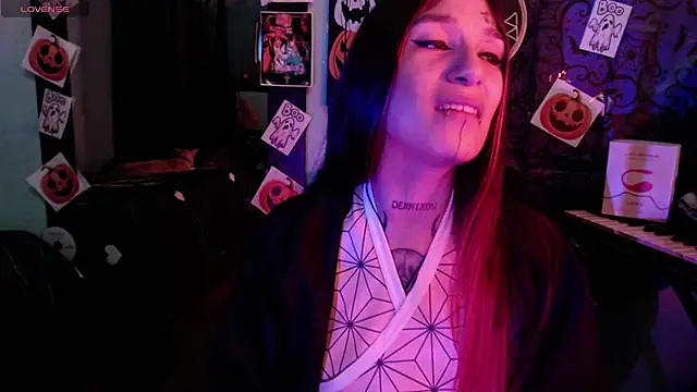 Snapshot of lilithword chatting on October 27, 2025, 1:04 pm lilithword online show from October 27, 2025, 1:04 pm