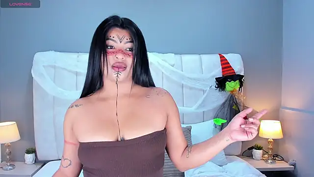 ScarletStarr online show from November 1, 2025, 4:14 am