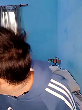 Snapshot of matiatr1112 chatting on November 7, 2025, 10:32 pm matiatr1112 online show from November 7, 2025, 10:32 pm