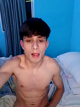 Snapshot of matiatr1112 chatting on November 12, 2025, 5:30 am matiatr1112 online show from November 12, 2025, 5:30 am