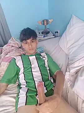 Snapshot of matiatr1112 chatting on December 18, 2025, 11:49 am matiatr1112 online show from December 18, 2025, 11:49 am