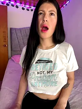 Mia salinass online show from September 26, 2025, 5:06 pm