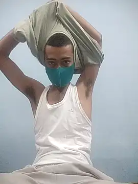 Snapshot of GirlsCrush_ chatting on September 17, 2025, 8:38 am GirlsCrush  online show from September 17, 2025, 8:38 am