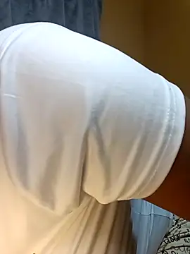 Snapshot of HappygalTheQueen chatting on November 22, 2025, 7:46 pm HappygalTheQueen online show from November 22, 2025, 7:46 pm