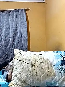 Snapshot of HappygalTheQueen chatting on November 30, 2025, 6:45 pm HappygalTheQueen online show from November 30, 2025, 6:45 pm