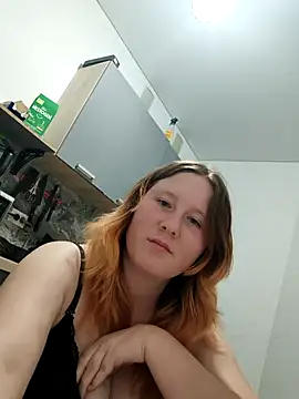 Snapshot of MiaKissy chatting on September 13, 2025, 5:13 pm MiaKissy online show from September 13, 2025, 5:13 pm