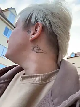 Rozendefotz online show from November 28, 2025, 7:44 am