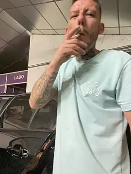 Snapshot of pimousssse chatting on October 4, 2025, 1:25 am pimousssse online show from October 4, 2025, 1:25 am