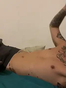 Snapshot of pimousssse chatting on October 30, 2025, 11:49 pm pimousssse online show from October 30, 2025, 11:49 pm