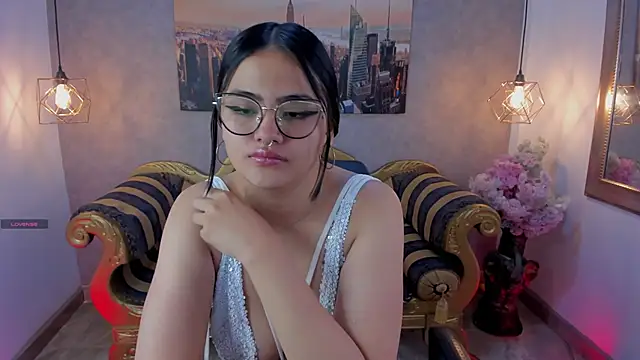 Snapshot of Laura_janne chatting on September 11, 2025, 1:33 pm Laura janne online show from September 11, 2025, 1:33 pm